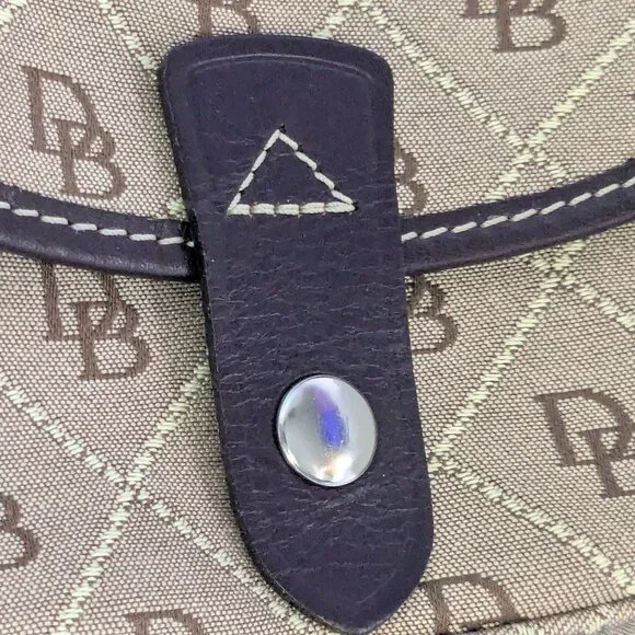 DOONEY & BOURKE Signature Canvas Leather Wristlet Brown & Tan - Picture 3 of 7